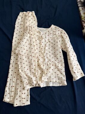 Cream Heart-Print Two-Piece surgery Pajama Set with Velcro closures